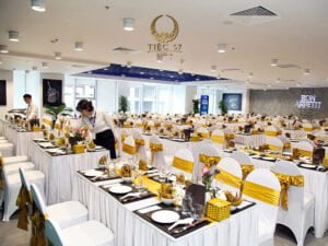 Đặt tiệc công ty hoàn hảo với dịch vụ tiệc lưu động chuyên nghiệp - Tiệc 37