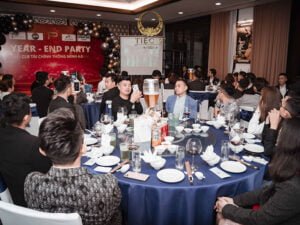 Những chủ đề hấp dẫn cho bữa tiệc cuối năm ý nghĩa