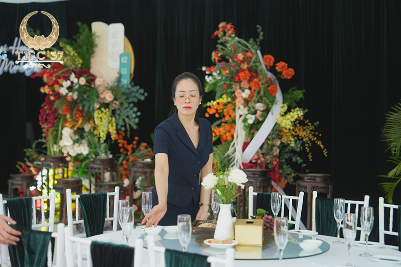 Outside Catering là gì? Khám phá xu hướng tiệc đẳng cấp nhất hiện nay 