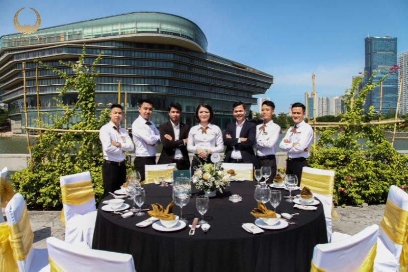 Tiệc outside – Xu hướng tổ chức tiệc ngoài trời sang trọng và ấn tượng Tiệc Outside – Xu Hướng Tổ Chức Tiệc Ngoài Trời Sang Trọng Và Ấn Tượng