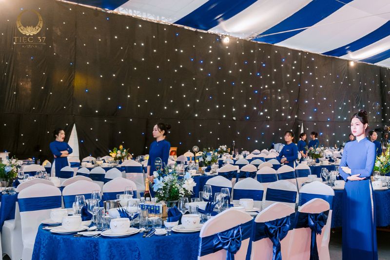 Tiệc outside – Xu hướng tổ chức tiệc ngoài trời sang trọng và ấn tượng Tiệc Outside – Xu Hướng Tổ Chức Tiệc Ngoài Trời Sang Trọng Và Ấn Tượng