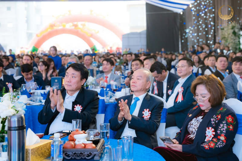 Tiệc tất niên cty là gì? Cách tổ chức tiệc tất niên thành công tại Tiệc 37