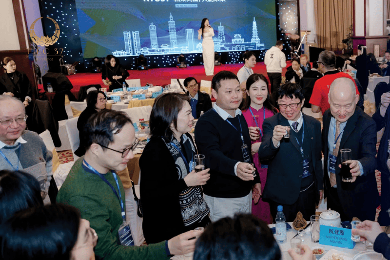 Đặt tiệc lưu động tại Hà Nội – Giải pháp tổ chức tiệc trọn gói, chuyên nghiệp cùng Tiệc 37 Đặt tiệc lưu động tại Hà Nội – Giải pháp tổ chức tiệc trọn gói, chuyên nghiệp cùng Tiệc 37 (