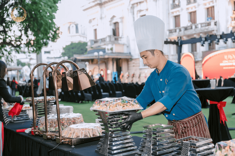 Đặt tiệc lưu động tại Hà Nội – Giải pháp tổ chức tiệc trọn gói, chuyên nghiệp cùng Tiệc 37 Đặt tiệc lưu động tại Hà Nội – Giải pháp tổ chức tiệc trọn gói, chuyên nghiệp cùng Tiệc 37