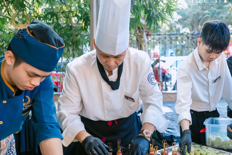 Thực đơn tất niên cuối năm: Yếu tố quyết định thành công bữa tiệc tổng kết Thực đơn tất niên cuối năm: Yếu tố quyết định thành công bữa tiệc tổng kết