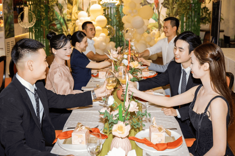 Đặt tiệc như thế nào để vừa sang trọng vừa tối ưu chi phí?