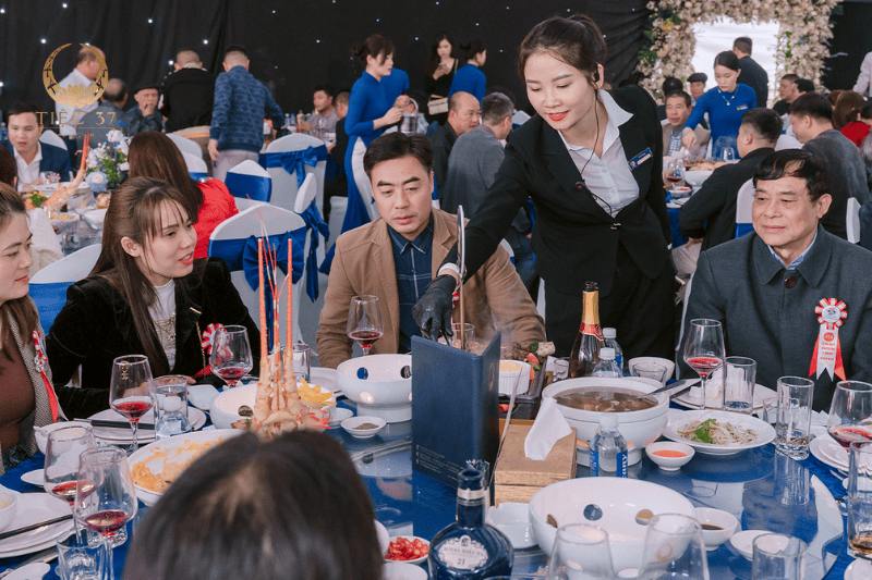 Tiệc lưu động 2026: Giải pháp tổ chức tiệc linh hoạt, đẳng cấp và tiết kiệm chi phí Tiệc lưu động: Giải pháp tổ chức tiệc linh hoạt, đẳng cấp và tiết kiệm chi phí