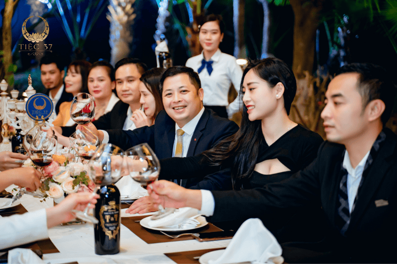 Trung tâm tổ chức tiệc tại Hà Nội: Lựa chọn hoàn hảo cho mọi sự kiện Trung tâm tổ chức tiệc tại Hà Nội: Lựa chọn hoàn hảo cho mọi sự kiện