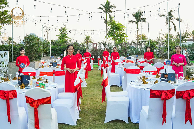 Đặt tiệc lưu động giải pháp toàn diện cho mọi sự kiện Đặt tiệc lưu động giải pháp toàn diện cho mọi sự kiện