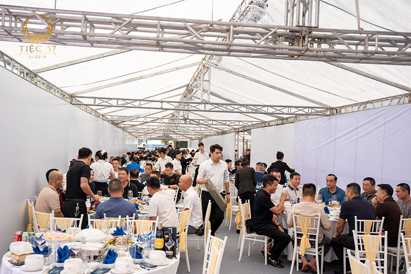 Mâm cỗ tại gia - trọn vị mọi nhà: Giải pháp hoàn hảo cho bữa tiệc ấm cúng Mâm cỗ tại gia - trọn vị mọi nhà
