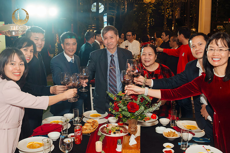 Những lưu ý khi tổ chức tiệc sinh nhật doanh nghiệp độc đáo và ý nghĩa Những lưu ý khi tổ chức tiệc sinh nhật doanh nghiệp độc đáo và ý nghĩa