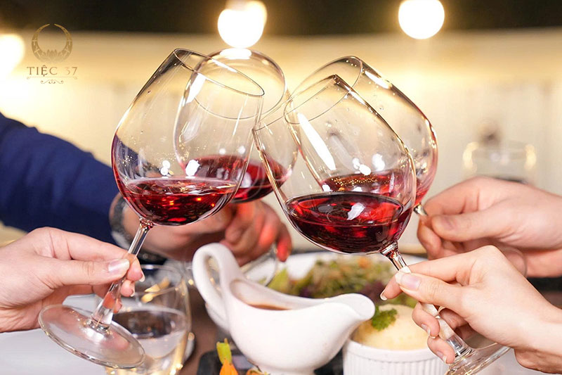 Private Party - Không gian riêng cho những buổi gặp gỡ đối tác xứng tầm Private Party - Không gian riêng cho những buổi gặp gỡ đối tác xứng tầm