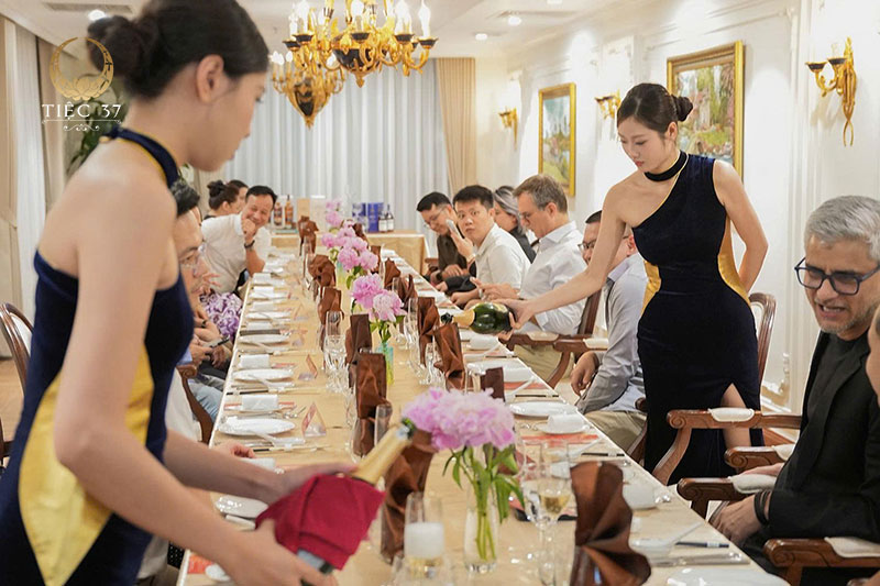 Private Party - Không gian riêng cho những buổi gặp gỡ đối tác xứng tầm Private Party - Không gian riêng cho những buổi gặp gỡ đối tác xứng tầm