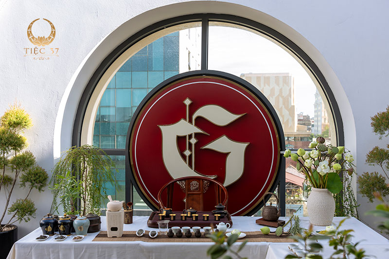 Tiệc trà Shan Tuyết - Tinh hoa trà Việt cho những buổi gặp gỡ Tiệc trà Shan Tuyết - Tinh hoa trà Việt cho những buổi gặp gỡ