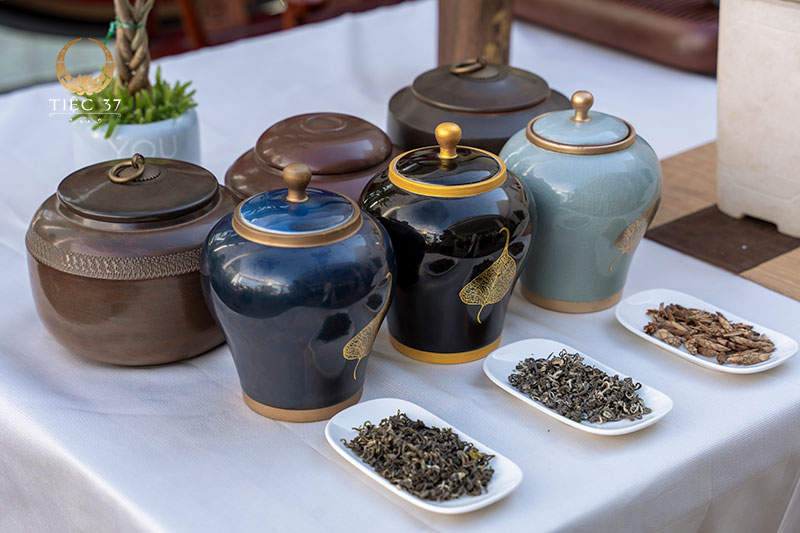 Tiệc trà Shan Tuyết - Tinh hoa trà Việt cho những buổi gặp gỡ Tiệc trà Shan Tuyết - Tinh hoa trà Việt cho những buổi gặp gỡ