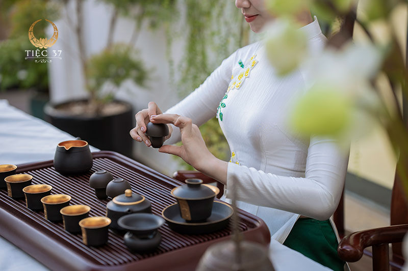 Tiệc trà Shan Tuyết - Tinh hoa trà Việt cho những buổi gặp gỡ Tiệc trà Shan Tuyết - Tinh hoa trà Việt cho những buổi gặp gỡ