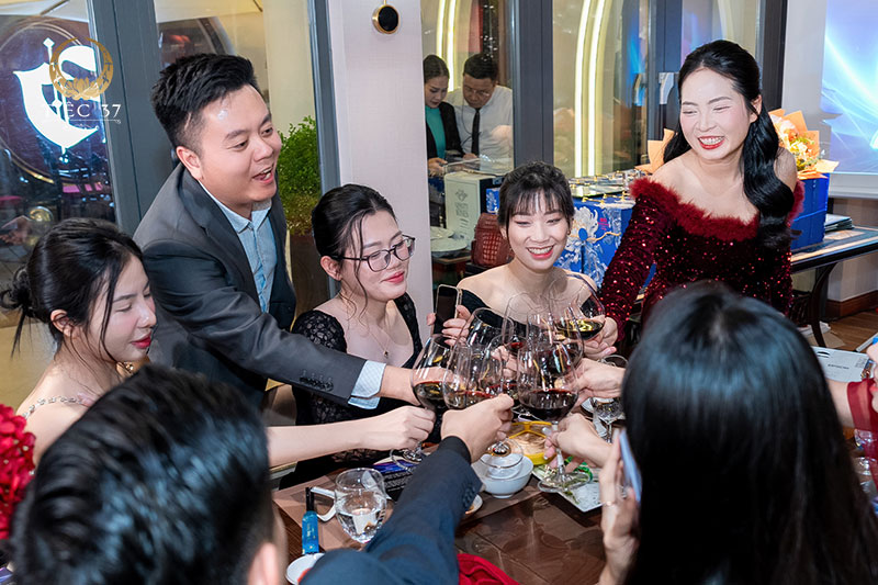 Signature menu - Ẩm thực tiệc độc bản tại hệ thống nhà hàng Tiệc 37 Signature menu - Ẩm thực tiệc độc bản tại hệ thống nhà hàng Tiệc 37