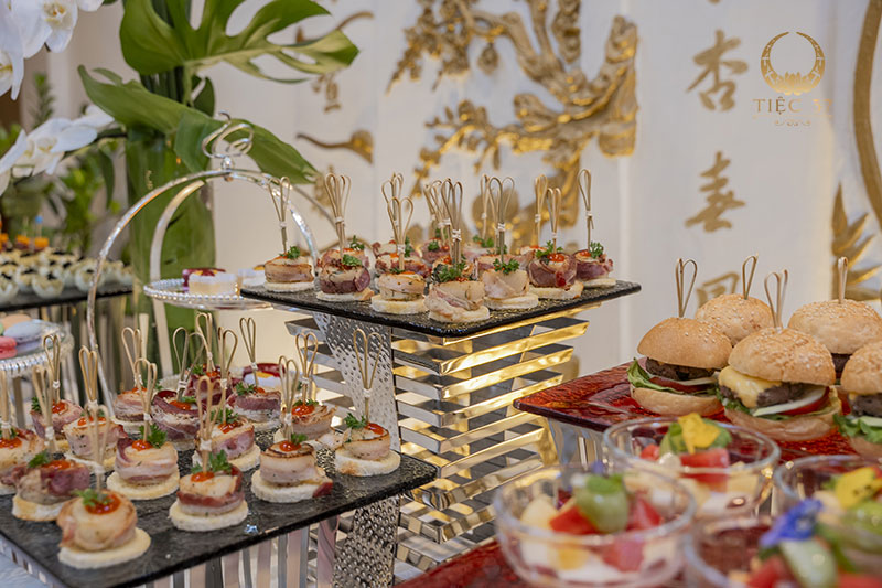 Bí quyết tổ chức tiệc teabreak ngay tại văn phòng công ty