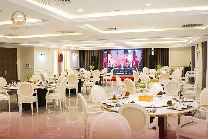 Dịch vụ đặt tiệc công ty trọn gói